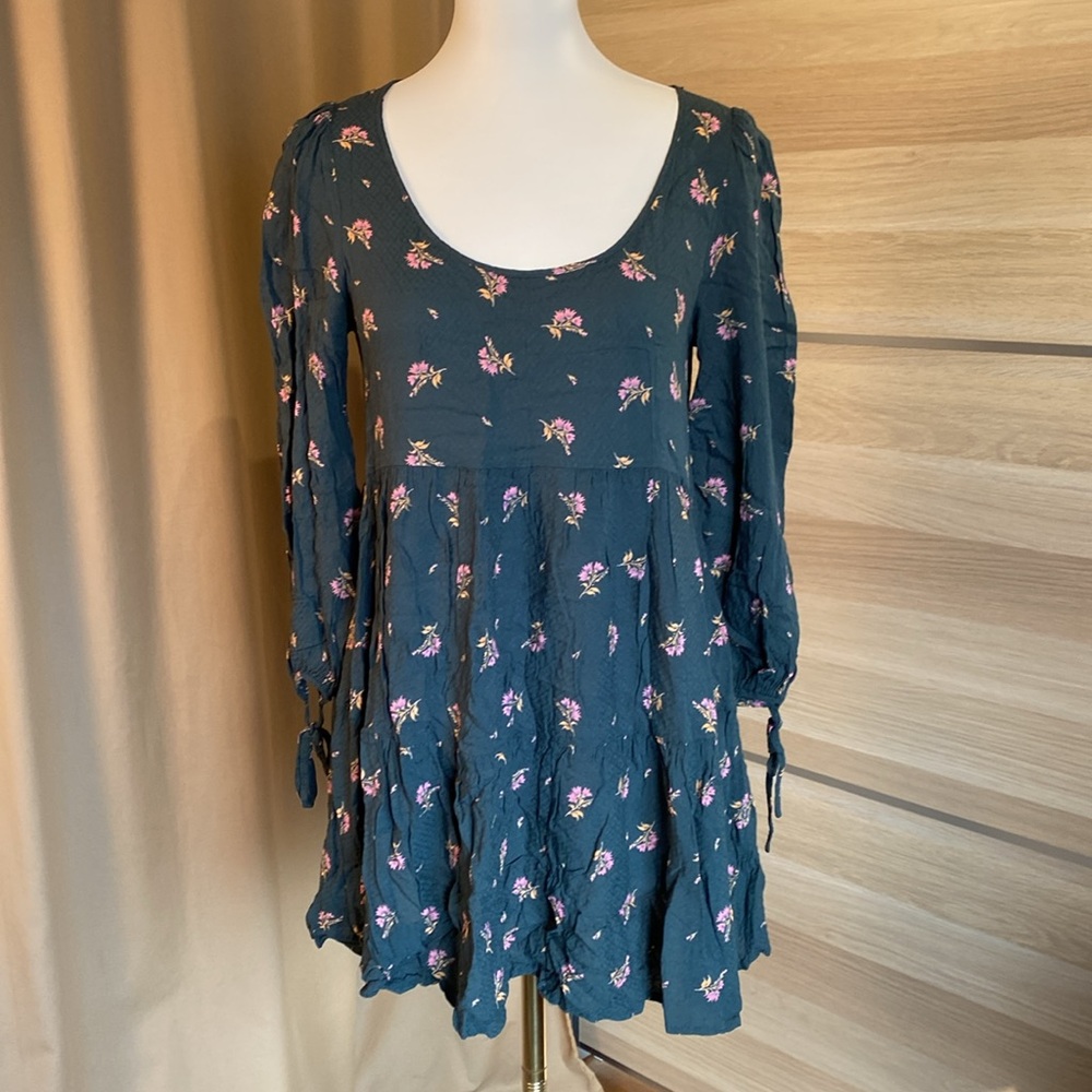 Urban Outfitters Small Green Floral Mini Dress Babydoll Peasant Long Sleeve